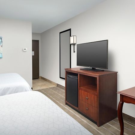 Holiday Inn Express Boston North-Woburn By Ihg Екстериор снимка