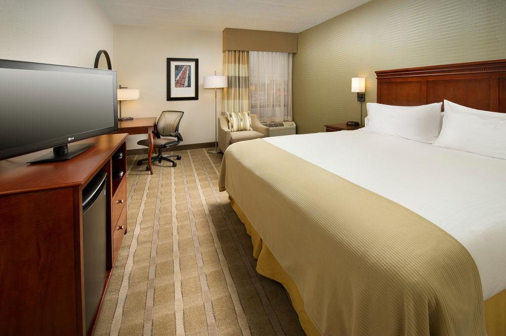 Holiday Inn Express Boston North-Woburn By Ihg Екстериор снимка