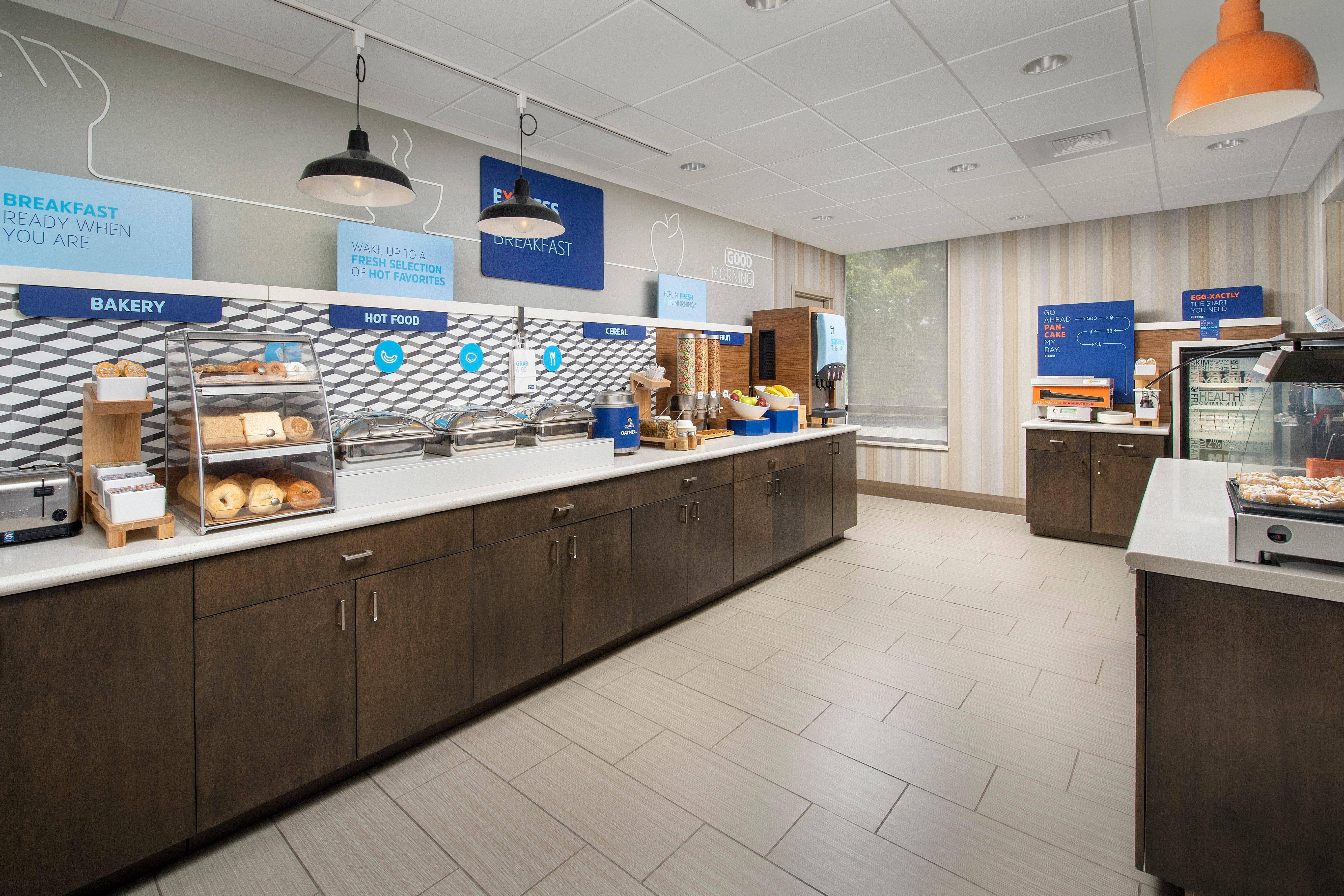 Holiday Inn Express Boston North-Woburn By Ihg Екстериор снимка