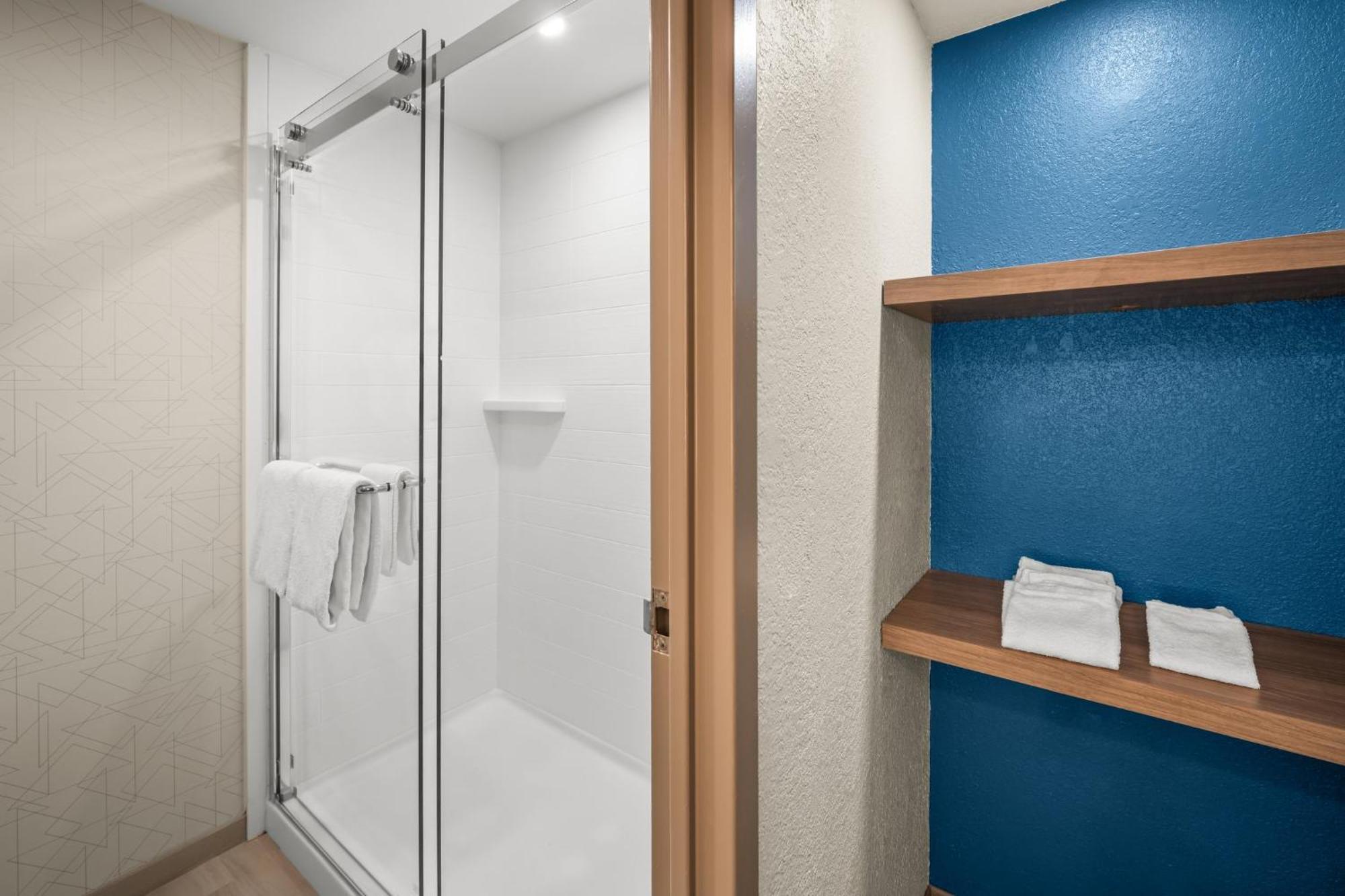 Holiday Inn Express Boston North-Woburn By Ihg Екстериор снимка